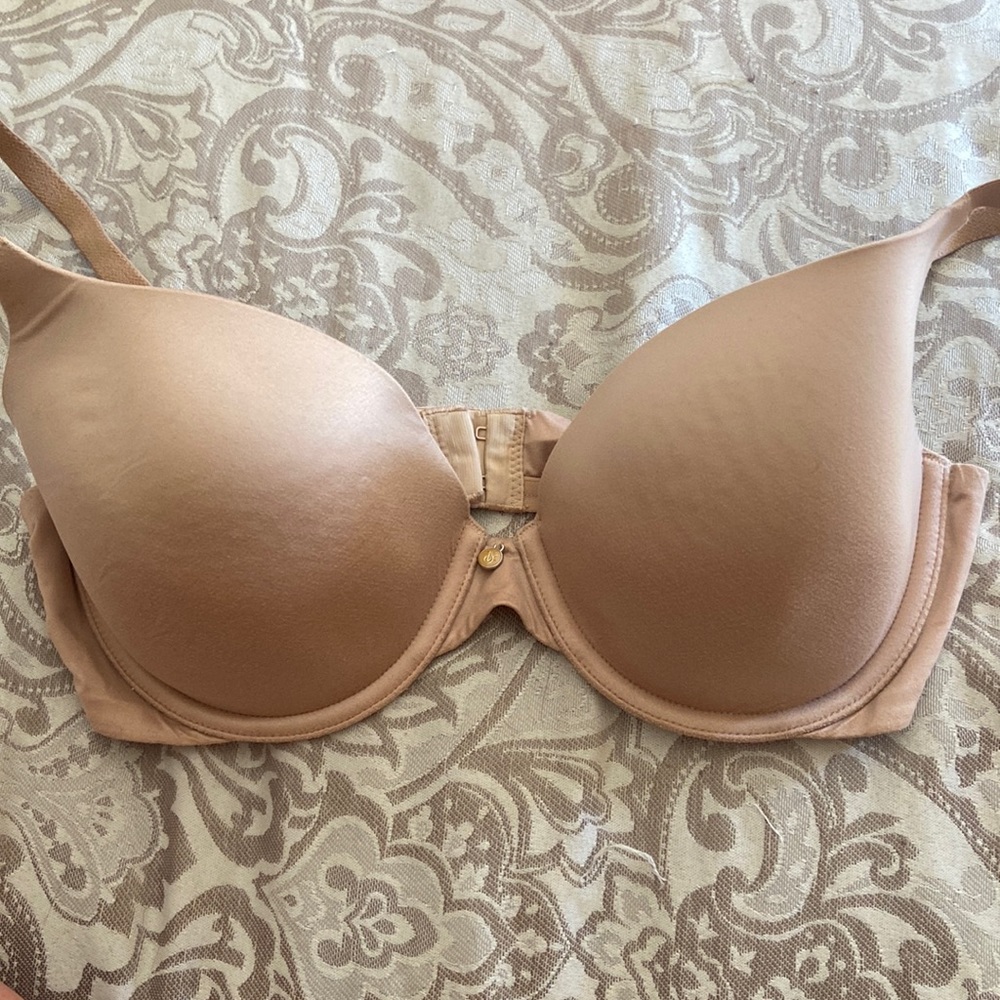 Victoria’s Secret lined Demi/Demi-Bust 34D